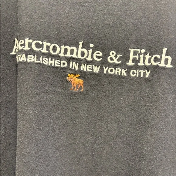 Abercrombie & Fitch Black Short Sleeve Tee - Picture 2 of 4